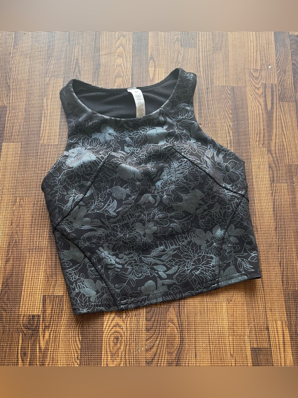 NWOT Lululemon Invigorate Training Tank Top Foil 0